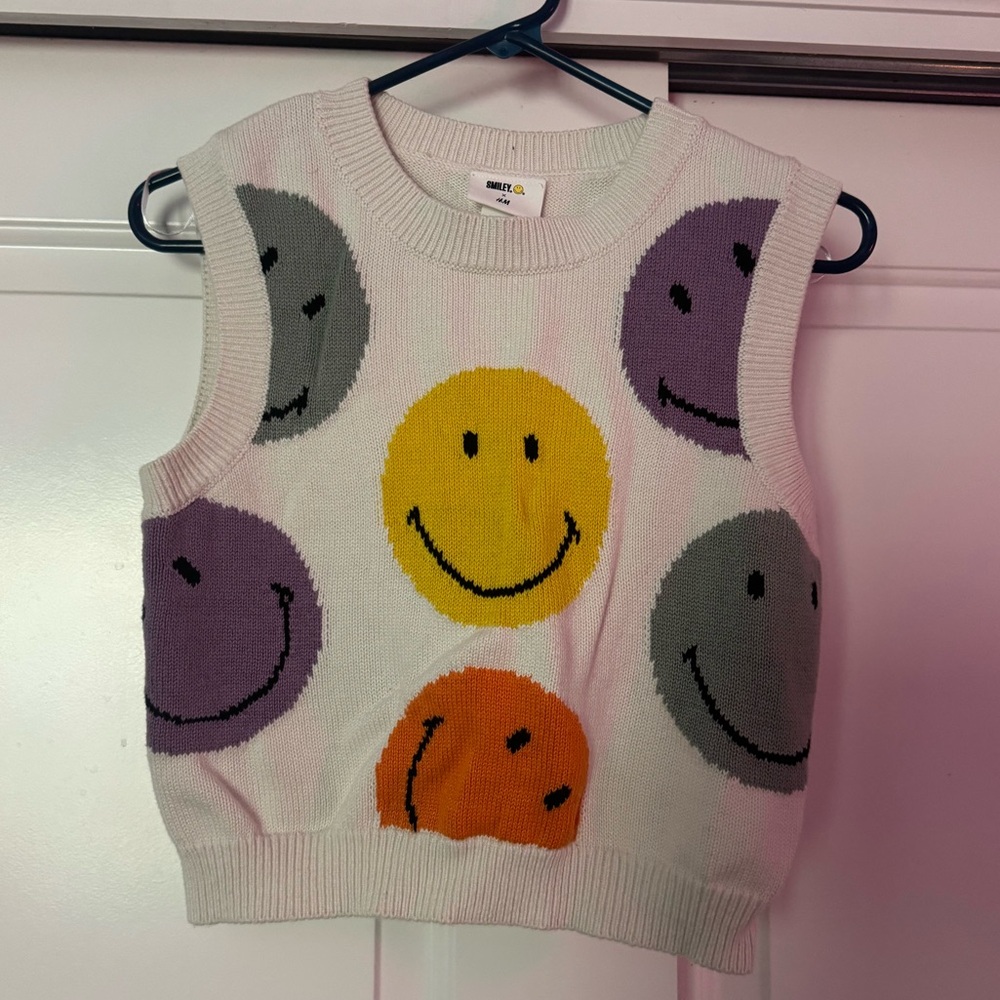 H&M SMILEY SWEATER VEST